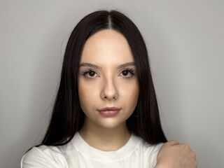 adult cam chat room EmikoTriana