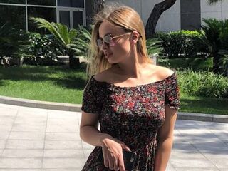 webcam live EmileeBeyale