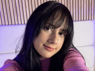 nude camgirl picture EmilyAleen