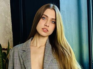 adult cam chat room EmilyMontgomery