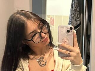 Kinky webcam girl EmilyMuw