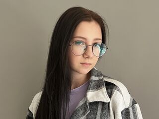 girl chat room FeliceHeritage