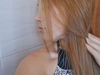 camwhore fingering pussy FlorAnderson