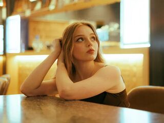 nude cam girl photo FloraGodsil