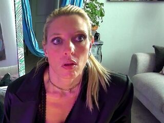 masturbating cam girl GlammaZon