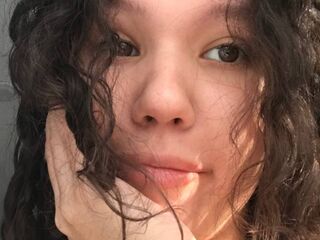 naughty cam girl fingering pussy GlennaChambless