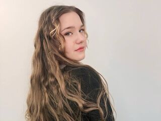 Kinky webcam girl GrayceSerrell