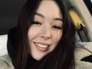 camgirl playing with sextoy HaniKoenke