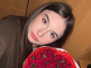 camwhore shaved pussy HesterWarhol