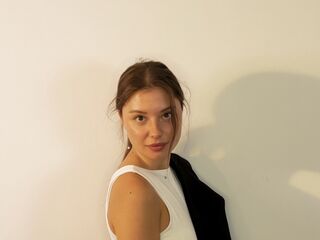 livechat HilaryMcgrath
