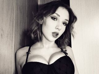 topless camgirl HildAllman