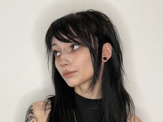 live sex webcam IzettaBishel