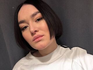 adult cam JannSandor