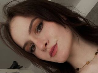naughty cam girl masturbating with dildo JeanineRafidi