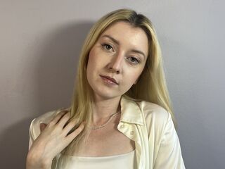 naughty camgirl JeanneHolmes