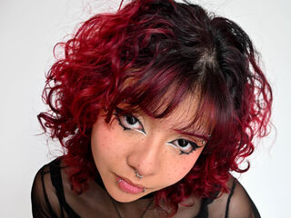 naughty camgirl JhadeLuxe