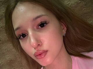 topless cam girl JovanBelinski