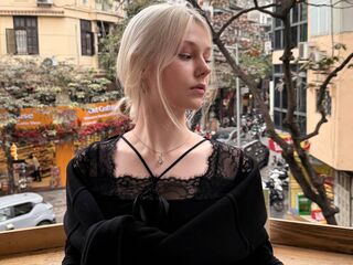 nude camgirl photo KamValentine
