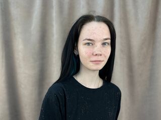 topless webcamgirl KatharynPetersen