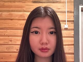 cam girl playing with sextoy KenishaFaylor