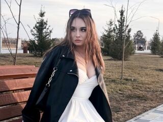 camslut topless KimberyKnedler