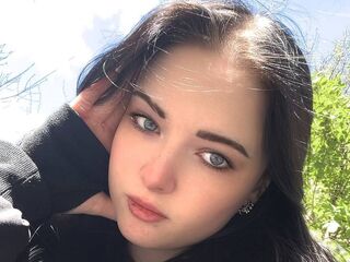 sexy camgirl KiraBentley