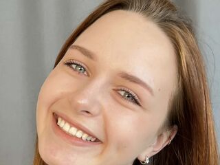 camslut fingering shaved pussy KrystinaEisen