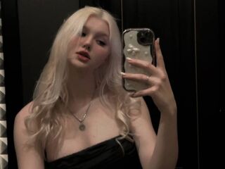 nude webcam girl photo LashayBernon