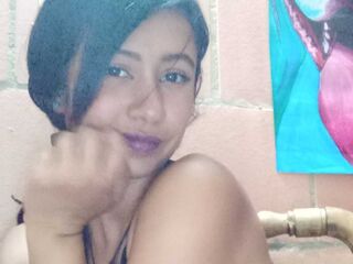 jasmin nude chatroom LauSommers