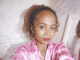 live striptease LayahMorgane