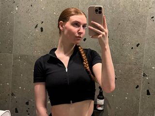 cam slut chat LessieNunz