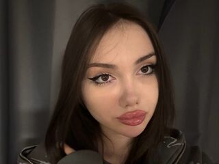 webcamgirl chat room LikaOnyx