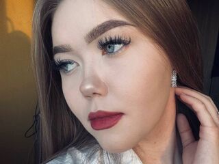 naughty camgirl masturbating with dildo LinaGlow