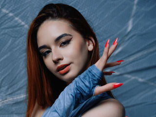 beautiful cam girl LinnGrundy