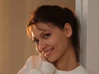 free live chat LivelyLaurie