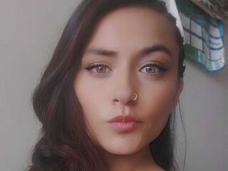 camgirl masturbating with sextoy LizMont