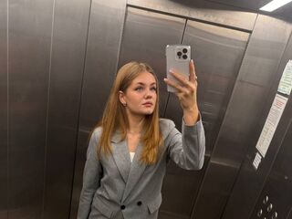 live teaser cam LizzieIacovino