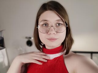 nude webcam girl LoraFlowers