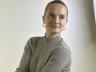 topless LorrianePytko