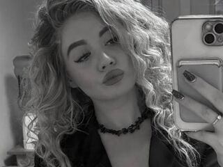 live webcam performer LucilePapke