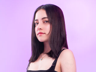 hot cam girl LunaBelleth