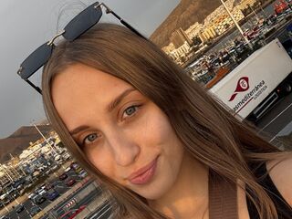 masturbating girl LunaDarkwood
