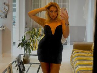 nude webcam girl LunaVeller