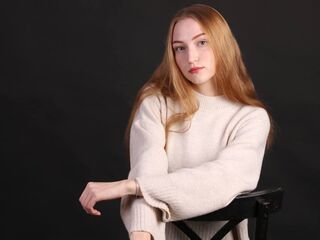 hot webcamslut LynetteCusson