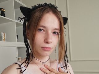 naked cam girl picture LynetteHeart