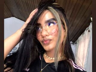 masturbating cam girl MadissonVerdez