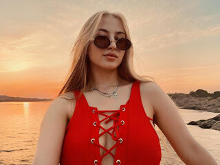 camgirl showing pussy MallieLarocca