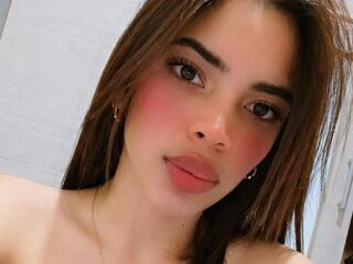 camwhore spreading pussy MeliCarson