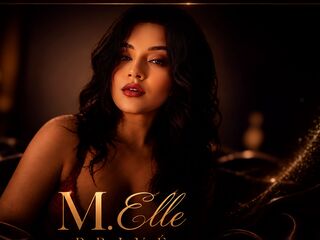 camslut naked MellePrive