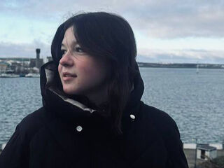 camwhore masturbating with sextoy MellieTierce